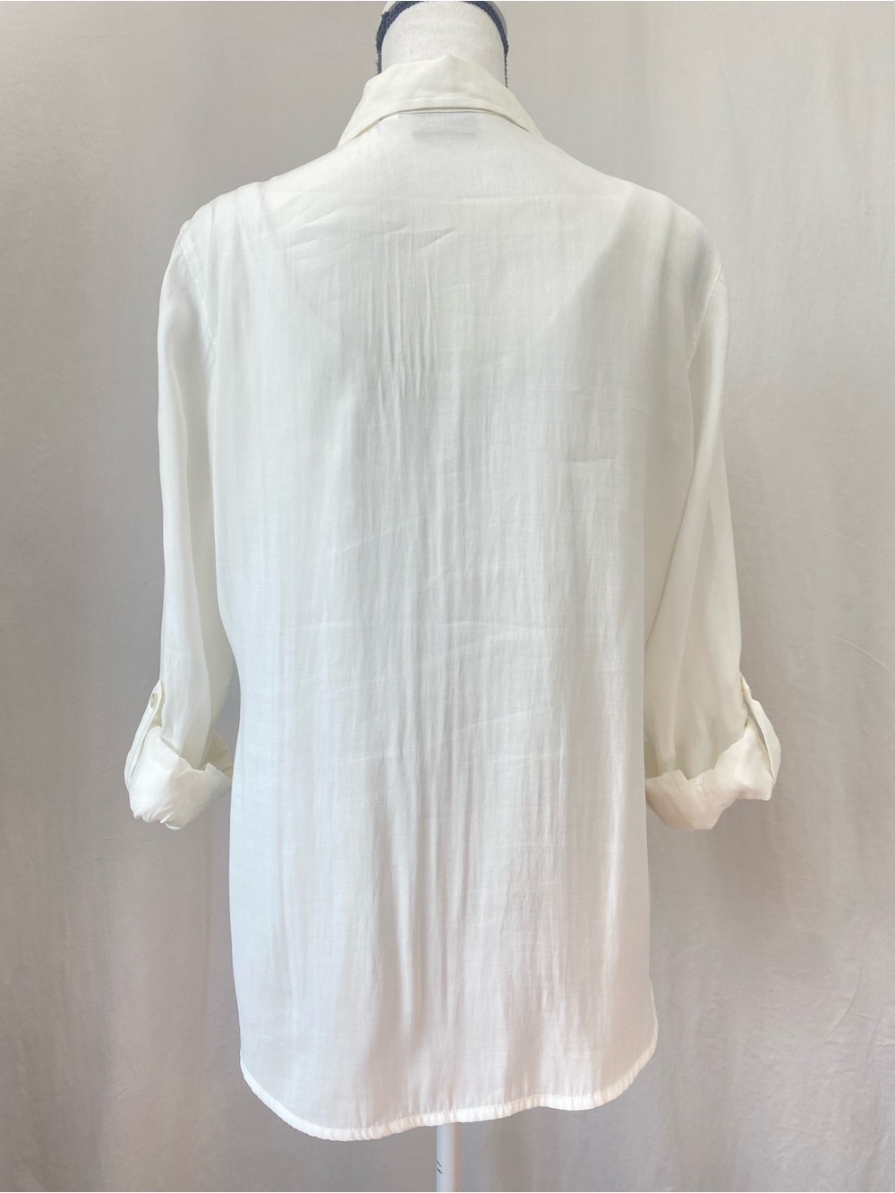 Chico's Ivory White Button Front Camp Shirt Size 1 Medium Roll Tab Sleeve Modal - Picture 9 of 16